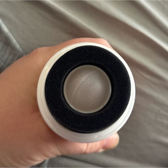 Yellow and Pink Sunscreen Applicator - Picture 6 of 13